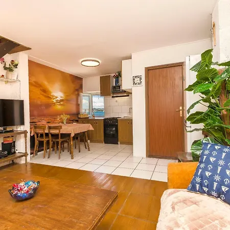 Islandbreeze * Prvic Sepurine