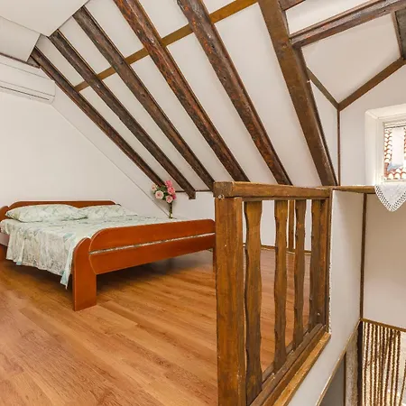 Apartman Islandbreeze Prvic Sepurine