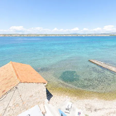 Islandbreeze Apartamento