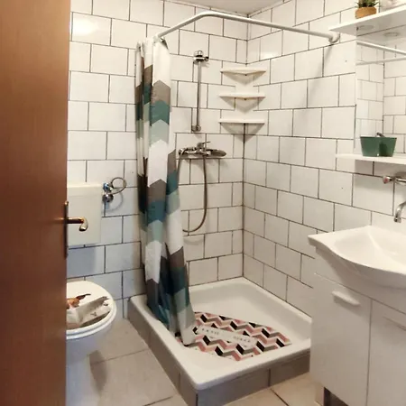 Islandbreeze Apartman Prvic Sepurine