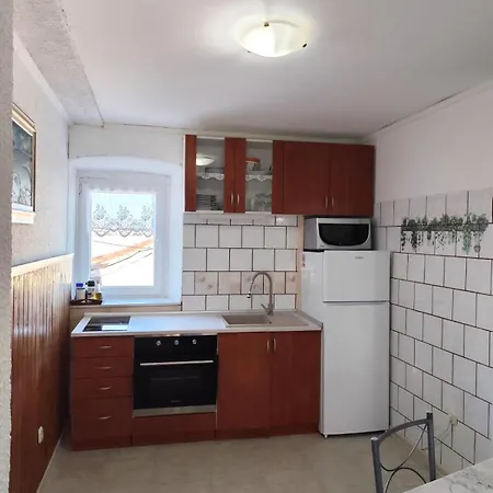 Islandbreeze Apartman Prvic Sepurine