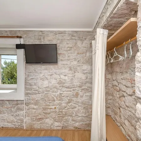 Islandbreeze Apartamento Prvic Sepurine