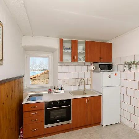 Islandbreeze Apartamento